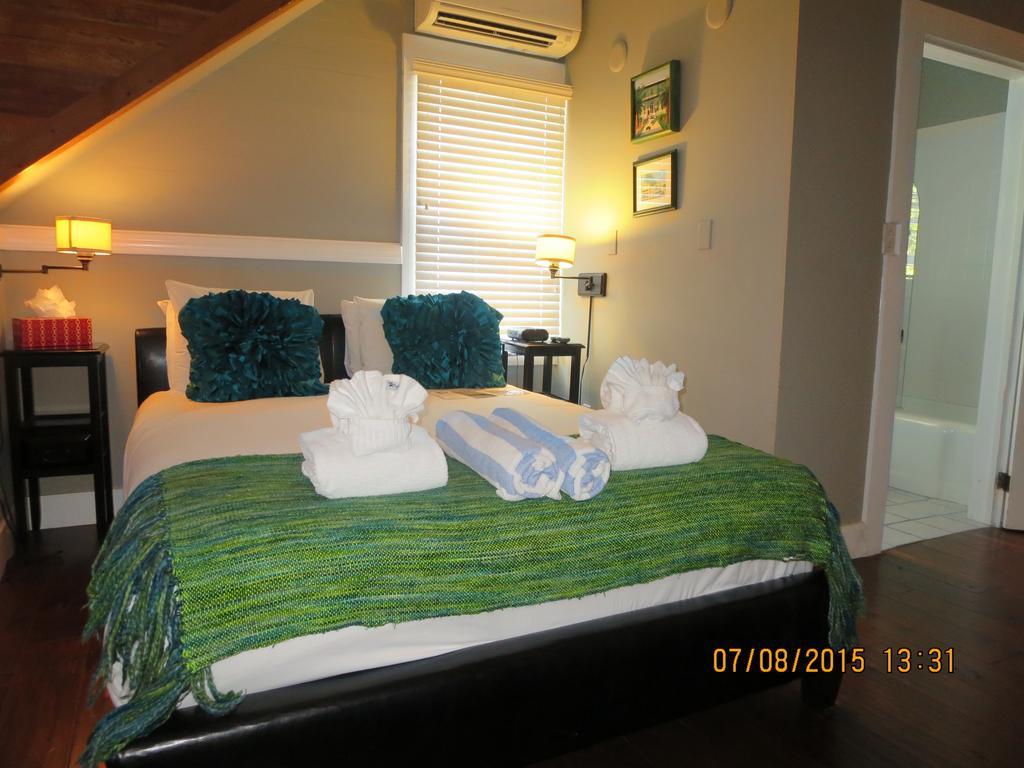 The Inn On Fleming Key West Room photo